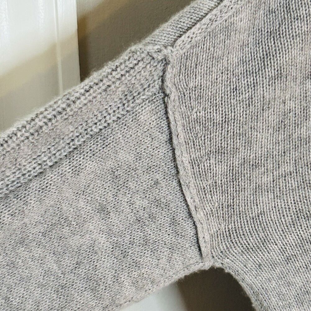 Brochu Walker Sweater Size S Gray Wool Cashmere White Shirt Tail Layered - Picture 3 of 6
